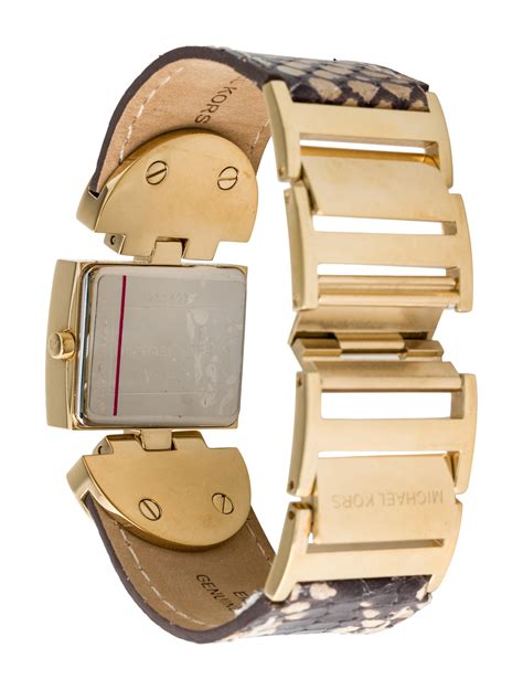 michael kors watch mk2114|Michael Kors Classic Watch .